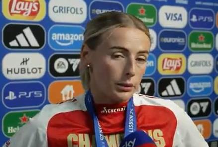 凱莉：曾想暫停足球生涯，如今卻捧起歐冠獎(jiǎng)杯