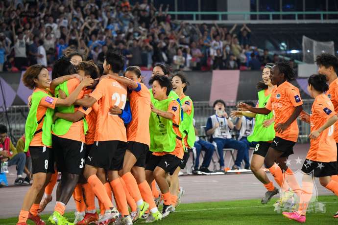 譚詠麟為武漢女足加油：鏖戰(zhàn)120分鐘點球決勝 門將立下關(guān)鍵一功