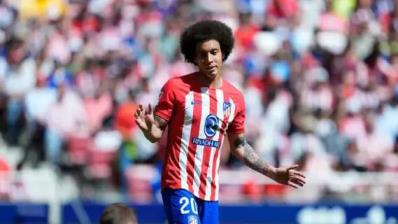 維特塞爾或?qū)⒓用藰?biāo)準(zhǔn)列日，馬競官方確認(rèn)其離隊