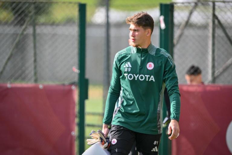 羅馬為馬林提供續(xù)約報價，球員卻選擇加盟巴黎