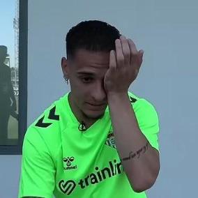 安東尼：在曼聯(lián)找不到踢球的樂趣，讓我連續(xù)幾天不吃東西