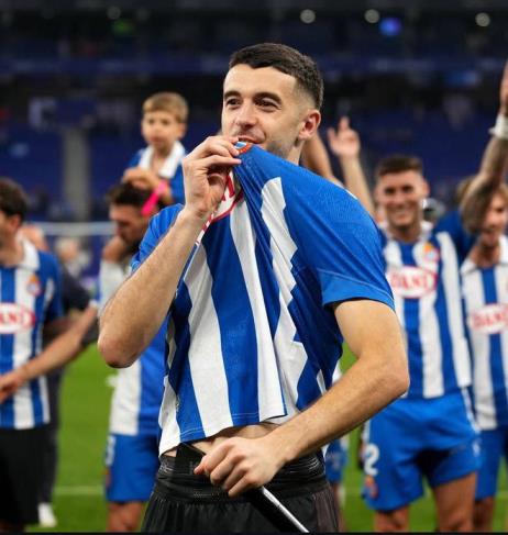 記者：加西亞不確定是否加盟巴薩，更向往英超