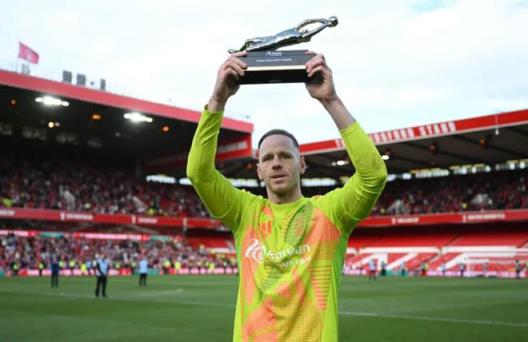 澤爾斯：英超金手套獎(jiǎng)的輝煌時(shí)刻與歐冠資格的遺憾