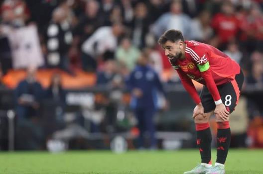 曼聯(lián)公布亞洲行大名單：布魯諾·費爾南德斯領(lǐng)銜，林德洛夫、埃里克森落選