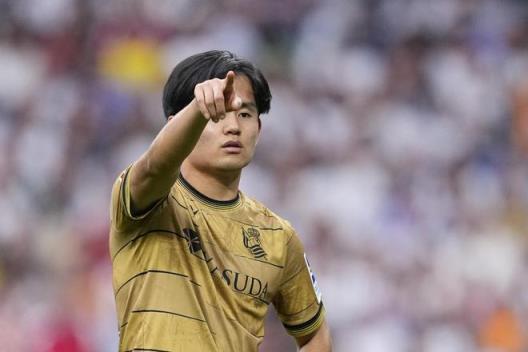 久保建英與守田英正默契十足，渴望沖擊歐冠榮譽(yù)