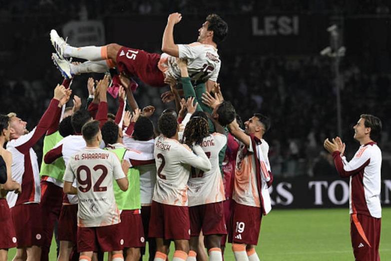 胡梅爾斯結(jié)束18年職業(yè)生涯完成謝幕戰(zhàn)