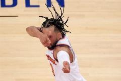 布倫森：塔克和錫伯杜激勵(lì)我們繼續(xù)拼到底