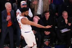 逆風翻盤！尼克斯逆轉取勝，曾一度落后20分