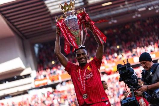 赫拉芬貝赫：奪冠時(shí)刻令人自豪，感受無比美妙