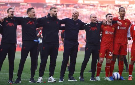 斯洛特：我們四周前就開始為下賽季做準備，體育總監(jiān)更注重長遠規(guī)劃