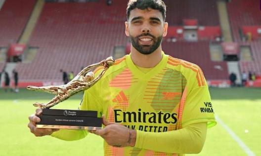 拉亞獲金手套：失誤是足球的必然部分