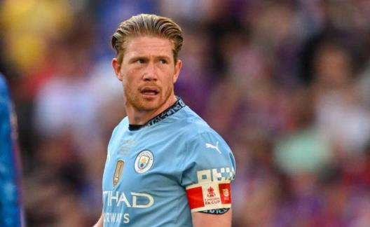 京多安盛贊丁?。河⒊瑲v史上最佳球員之一，愿他未來一切順利