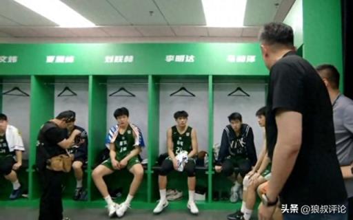 廣東省實(shí)奪得校史首座耐高總冠軍！杜鋒中場(chǎng)關(guān)鍵發(fā)言引關(guān)注