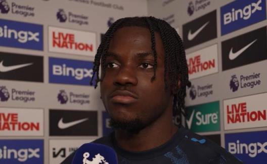 拉維亞因在藍(lán)軍效力時(shí)間不足無法加入歐協(xié)聯(lián)B名單