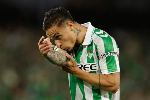 曼聯(lián)欲以3800萬(wàn)出售圓神，貝蒂斯買不起，欲再租一年