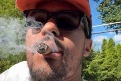 喬治被當(dāng)面嘲不如托哈，托哈曬雪茄照回應(yīng)