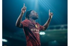 曼城官方祝福多庫23歲生日快樂，加盟以來出戰(zhàn)81場貢獻12球20助攻