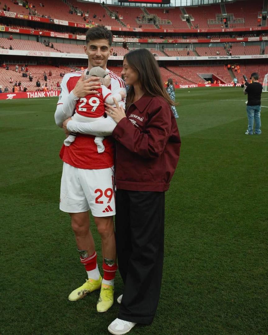 哈弗茨發(fā)文：24/25賽季結(jié)束，將迎來(lái)新家庭成員