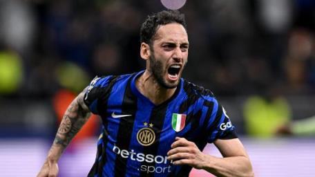 恰爾汗奧盧：前年輸給曼城令人痛苦，但球隊(duì)收獲更多經(jīng)驗(yàn)