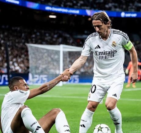 姆巴佩接班本澤馬成皇馬新10號(hào)，亞馬爾挑戰(zhàn)法蒂爭(zhēng)奪西甲核心位置